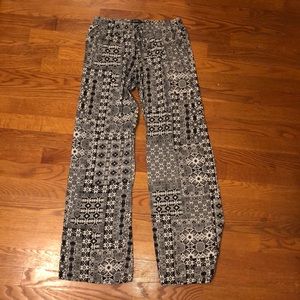 Dress pants with pockets